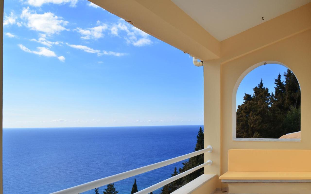 Villa Alibertini Agios Gordios  Exterior photo